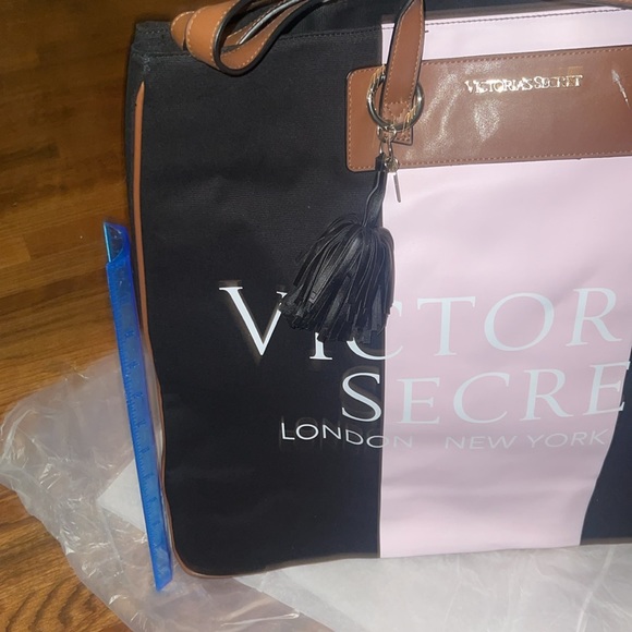 NWT Large Victorias Secret tote bag - Picture 7 of 7